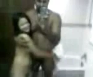 Blowjob - دانشجوی داغ در حال مکیدن یک خروس فیلم سکس زنان کیردار بزرگ در دفتر
