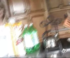پرستار بچه آسیایی برای ادامه کار دانلود فیلم سکس زن باحیوان خود رابطه جنسی وحشی انجام می دهد