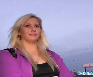 دختران سیاه پوست در یک میله رابطه جنسی انجام می سكس زن چيني دهند