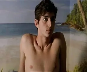 MILF زنان xxx روسی احساس درد جنسی مقعدی می کند