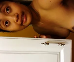 نوجوان ایمو emo خوب سوپر سکس زن می دهد